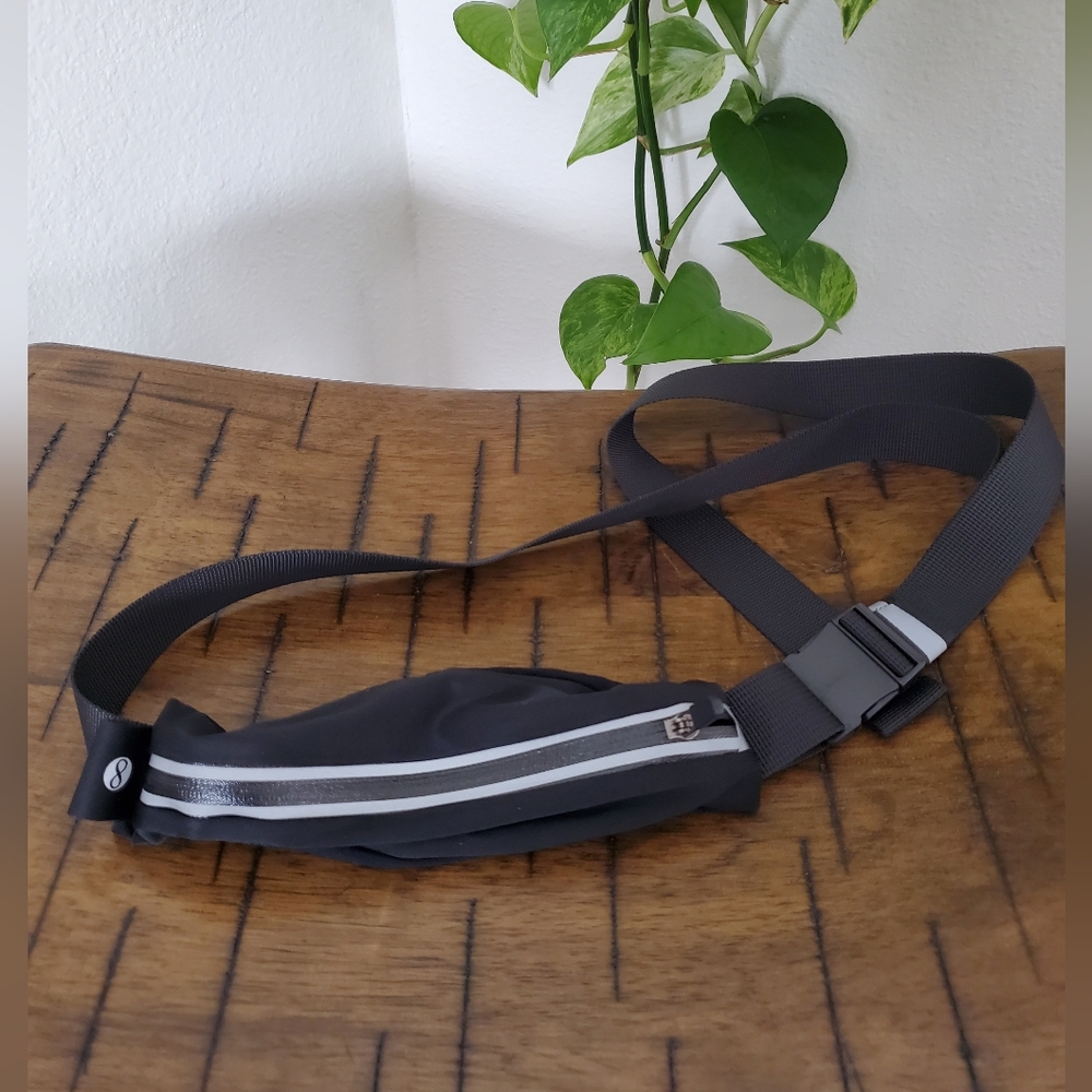 NEW Slim Adjustable *Running Belt